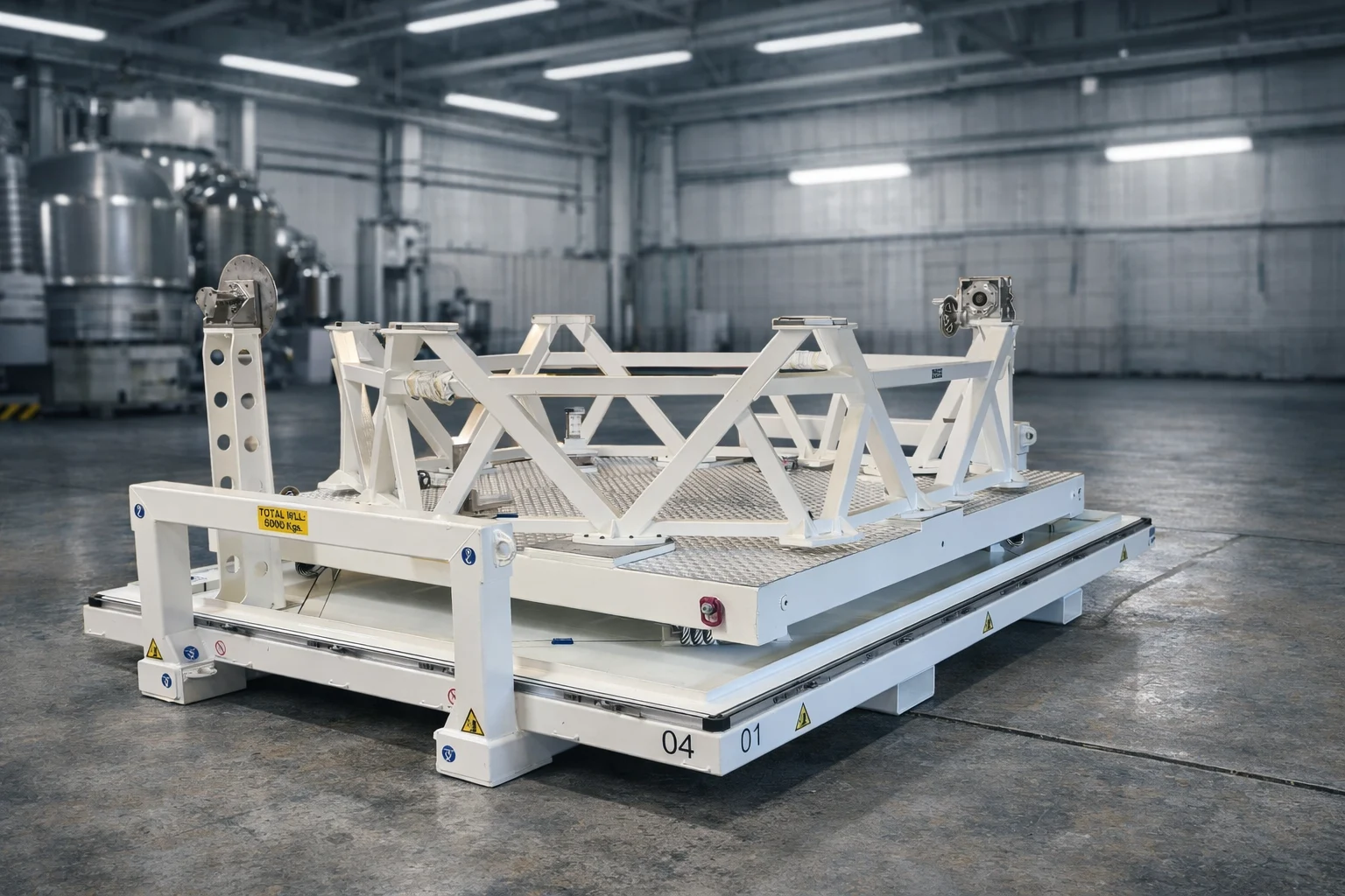 Maßgefertigte industrielle Transportplattform für schwere Bauteile in der Produktionshalle